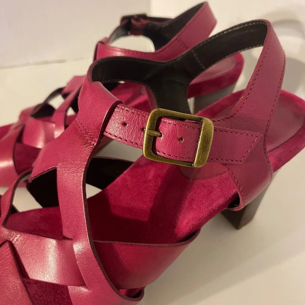 AEROSOLES Leather Strappy Heeled Sandals Size 8.5 Pink Magenta Boho Office